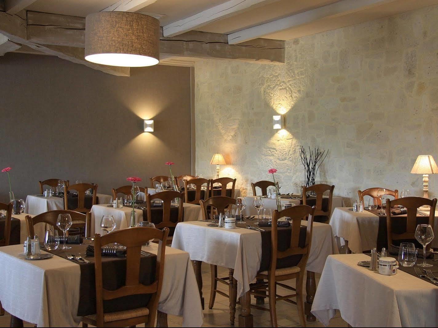 Logis Hotel Restaurant La Porte Des Cevennes 앙뒤즈 외부 사진